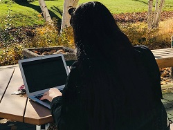 (image: King's Student Studying outdoors)