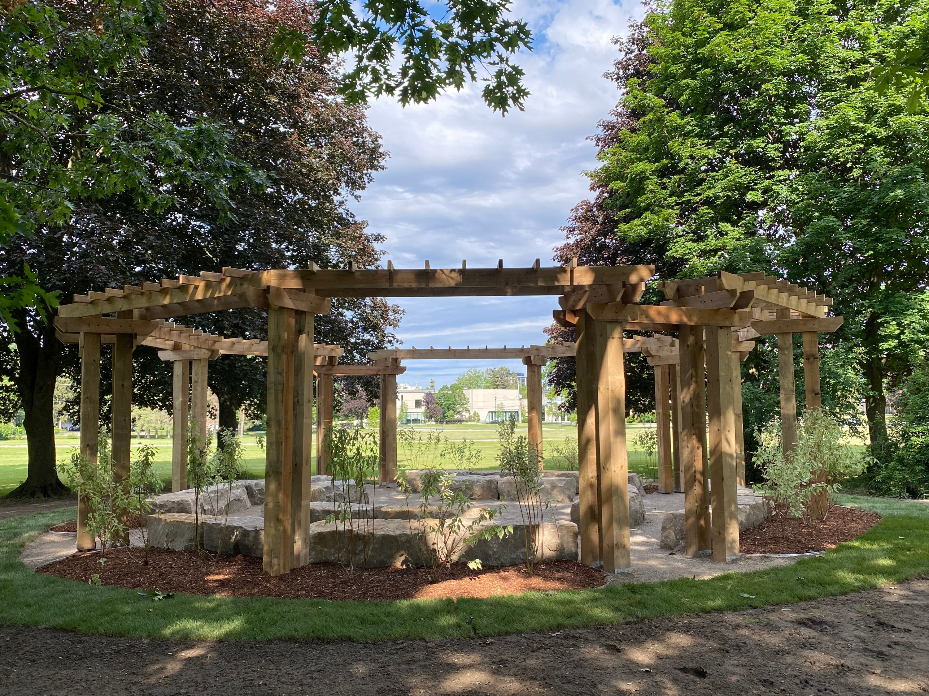 (image: Reflection Circle on the King's Green)