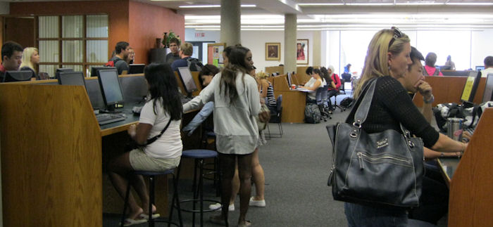 Image: Library Workstations