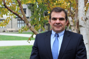 Dr. Fernando Naranjo