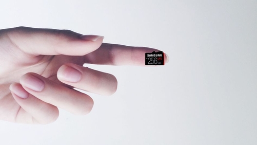 Samsung's new 256GB microSD card