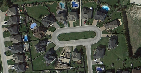 Rich/Poor Divide: Hollowing out the Middle
