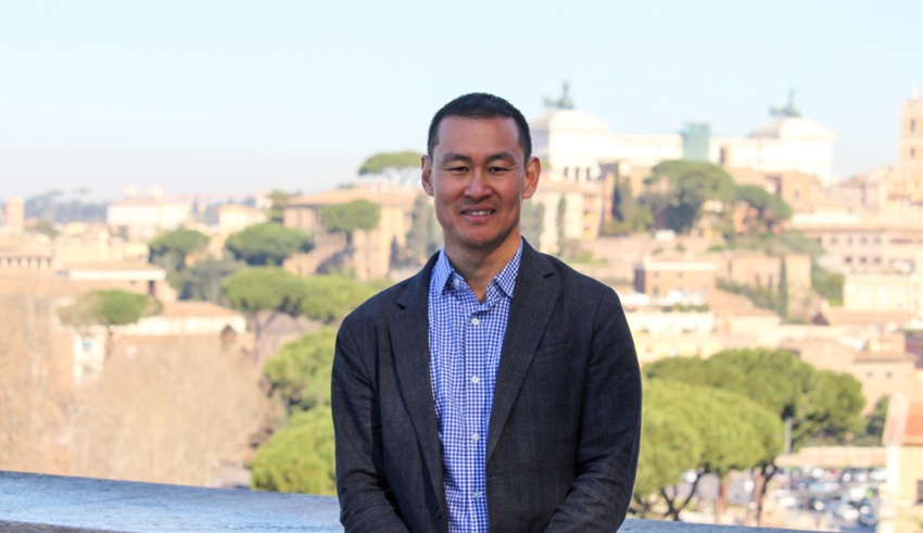 Dr. Mark Yenson