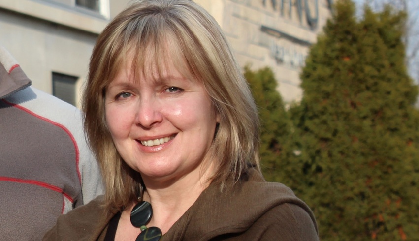 Social Work Professor's book wins award