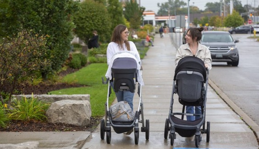 Growing city, packed maternity wards