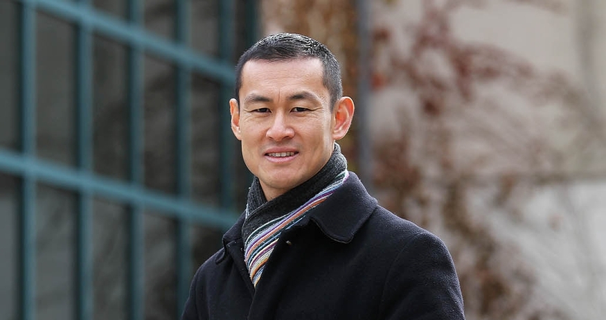 Dr. Mark Yenson